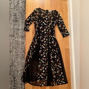 Adorable tea length Lucy paris dress